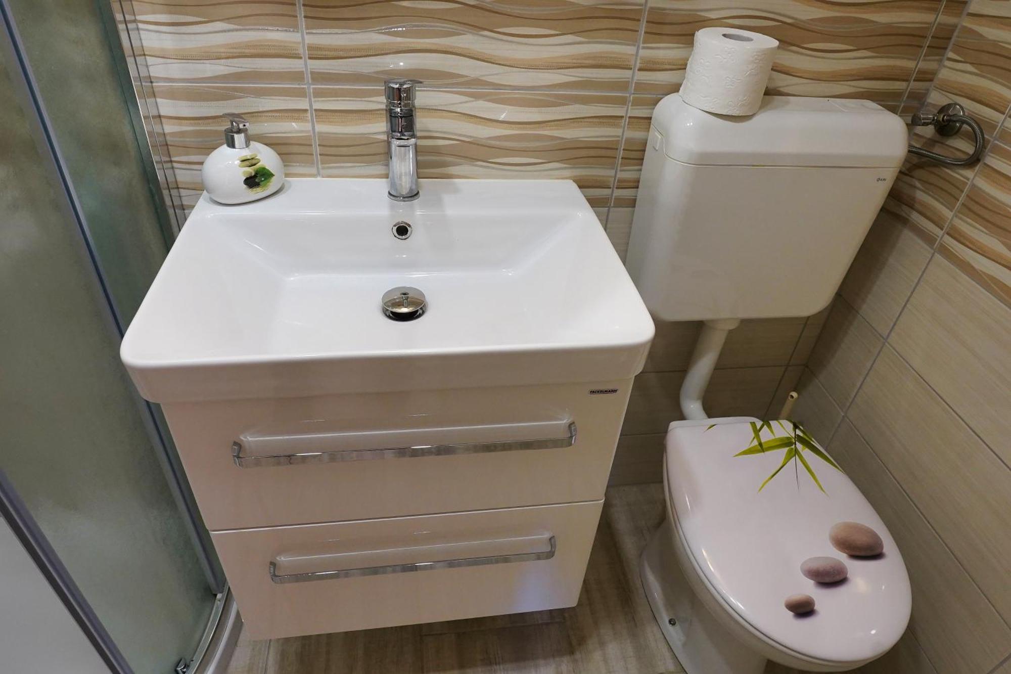 Apartmaji Jost 博希尼 外观 照片