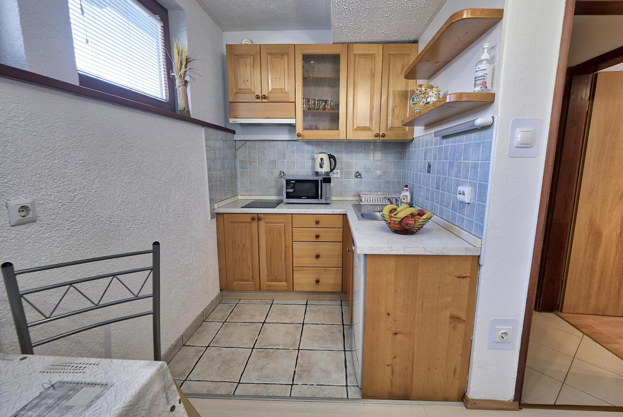 Apartmaji Jost 博希尼 外观 照片