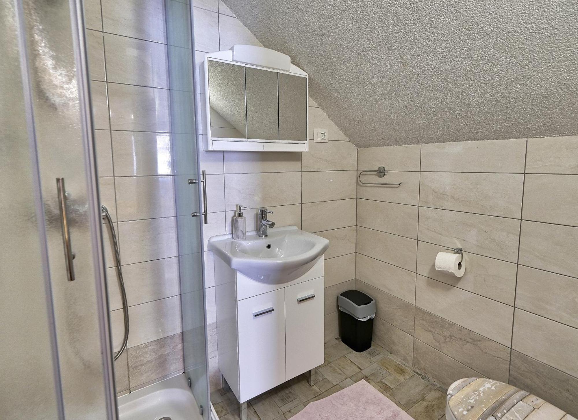 Apartmaji Jost 博希尼 外观 照片